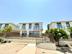 Brand New | Beachfront | Spapcious