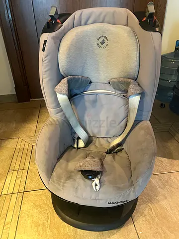 Used Maxi-Cosi infant car seat - grey, good condition