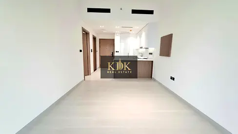 Marina View | Higher Floor | Fitted Kitchen
