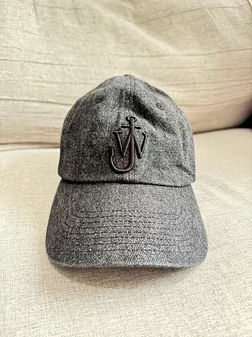 Jw Anderson baseball cap authentic