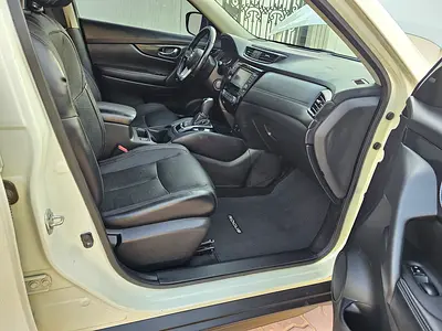 2017 Nissan ROGUE — фото 16