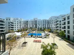 Vacant 2 Bedrooms I Pool View I Mid floor