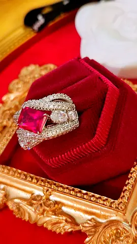 Crystal ring