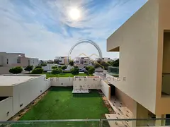 Huge 4BR Villa | Spacious Living Area | Corner Unit