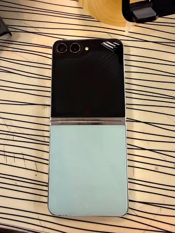 Z Flip5 512gb