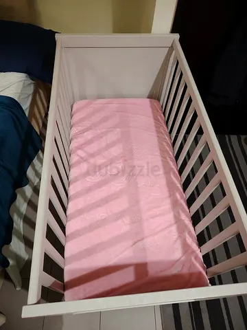 Baby Crib / Cot with Mattress - Excellent Condition