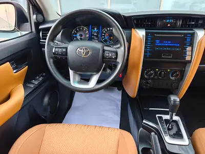 2019 Toyota FORTUNER 照片 14