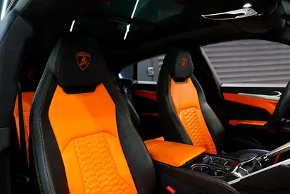2021 Lamborghini URUS 照片 9