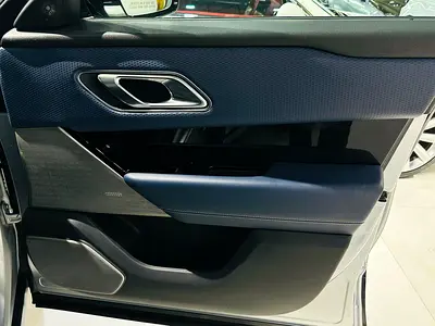 صورة 18 لـ 2018 LAND Rover RANGE ROVER VELAR