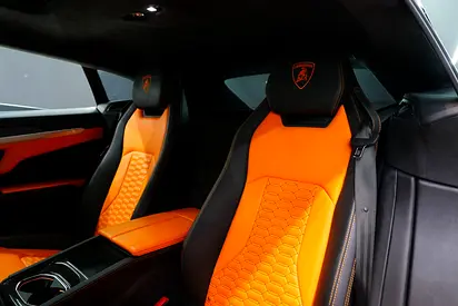 2021 Lamborghini URUS 照片 10