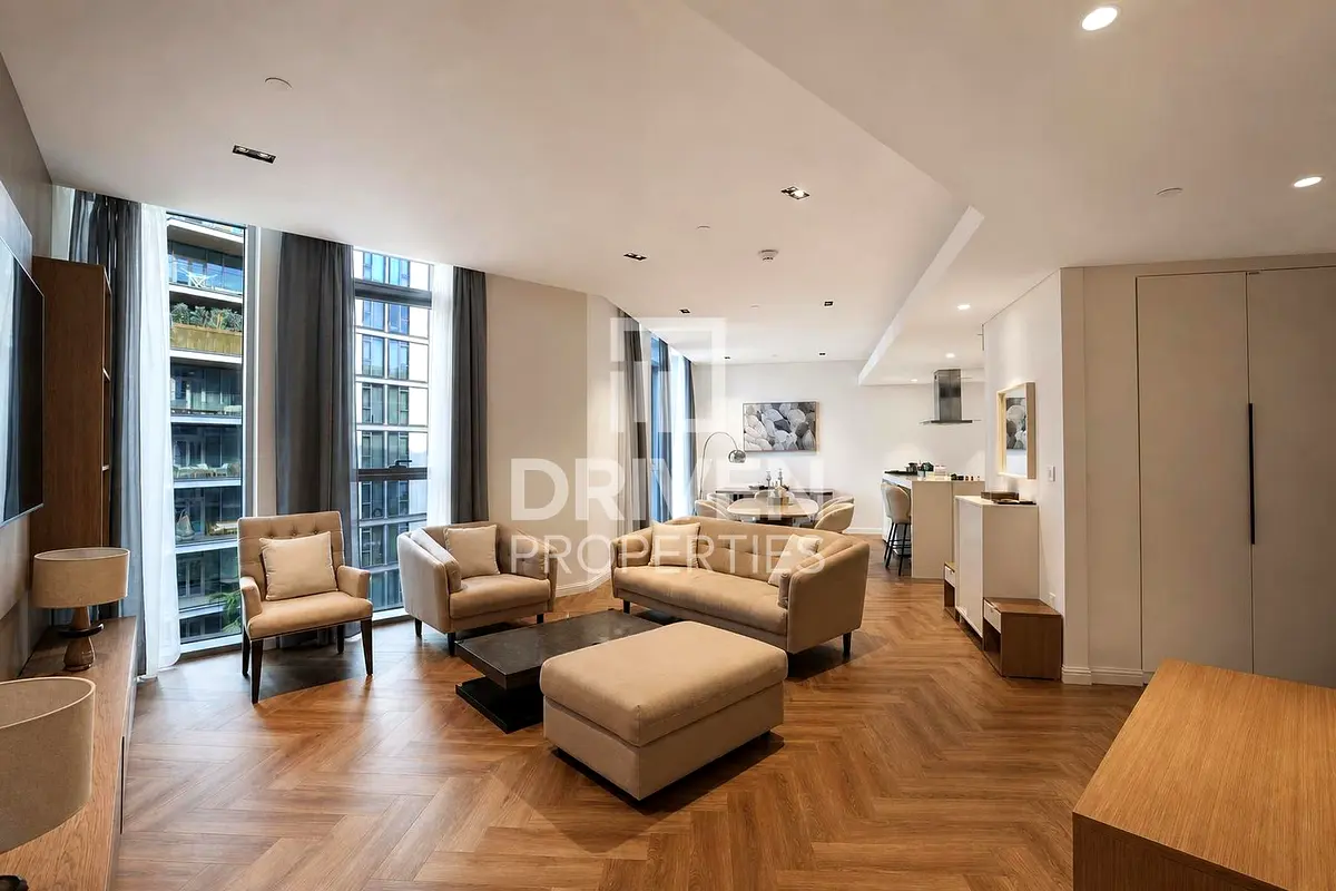 gallery-tour