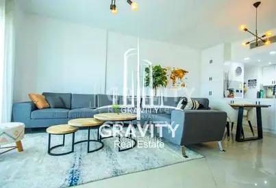 Modern 2BR Apartment | Fully Upgraded | Vacant