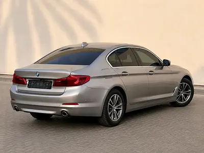 صورة 3 لـ 2020 BMW 5-SERIES
