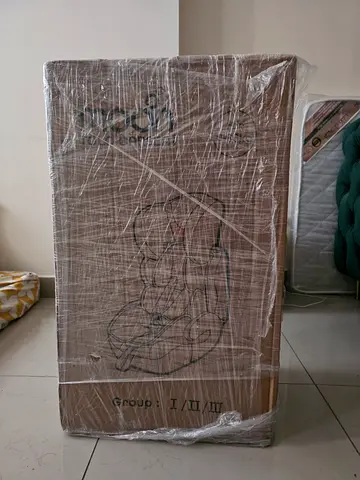 Brand new not yet open moon tolo baby car seat