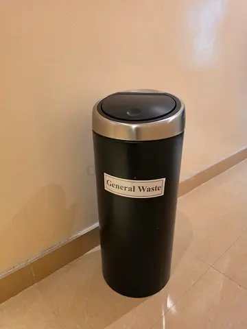 Brabantia Touch Bin, Tall Black Kitchen/Bathroom Trash Bin with Swing Lid (30 L) - Good Condition