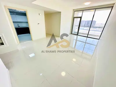 Like New 2BED !! Open View Luxury Finishing Both Room Master