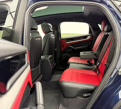 2024 Porsche CAYENNE — миниатюра 17