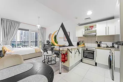 Upgraded Studio | Full Lake View | Well Maintained