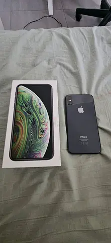📱 iPhone XS 256GB — Excellent Condition