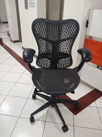 Selling Herman Miller merra v2 Office chair ultimate comfort