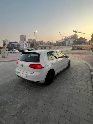 صورة 11 لـ 2015 Volkswagen GOLF GTI