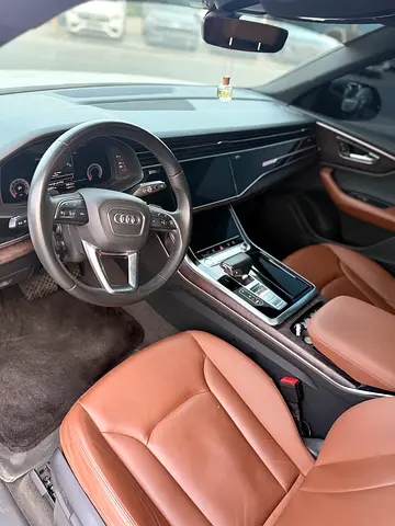 2019 AUDI Q8 照片 10