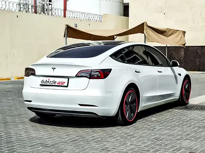 2023 Tesla MODEL 3 — фото 6