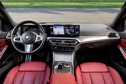 صورة 8 لـ 2023 BMW 3-SERIES