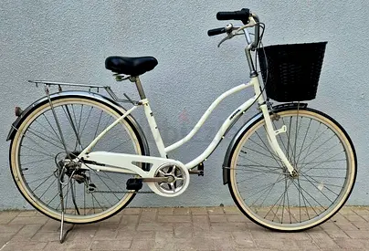 Attractive Japanese imported High quality Cruiser Bike 6 speed Shimano Tyres size 26 Perfect Conditi
