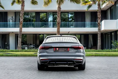 صورة 5 لـ 2021 AUDI A4