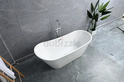 Freestanding Modern White Acrylic Bathtub - Excellent Condition