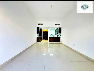 STUDIO WITH BALCONY POOL AND PARKING||