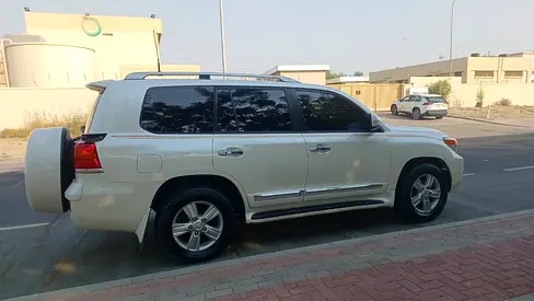 2014 Toyota LAND CRUISER 照片 2