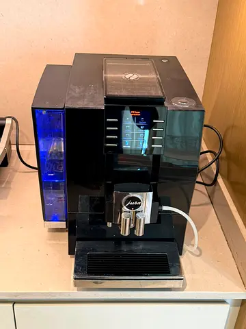 JURA Z 6 Been-to-Cup fully automatic coffee machin