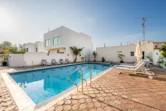 11 Villas | Close To Burj Al Arab | High ROI |Pool