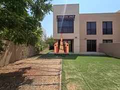 Big garden parking wardrobes central ac 3 bedroom townhouse big hall maid room swimming pool 140k