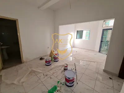 One Bedroom with 2 Balconies and Separate Dining Area