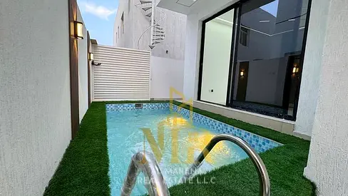 Own a luxury villa with a rooftop and swimming pool, all-inclusive, on the main street, ready to move in, in one of Ajman's most prestigious areas. Fr