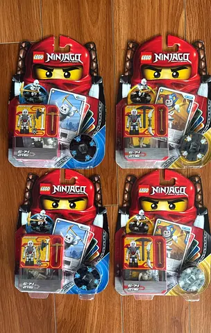 4 SEALED Lego Ninjago spinner 2011