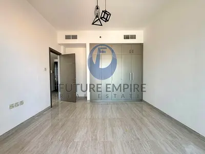 ELEGANT 1 BEDROOM | OPEN KITCHEN | PARKING | Prime Location