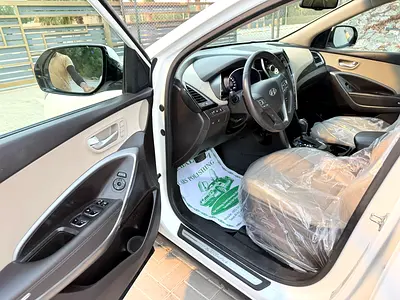 2017 Hyundai SANTA FE 缩略图 12