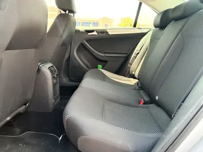 2010 Volkswagen JETTA 照片 13