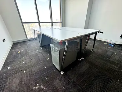 Offices desk with drawer For each