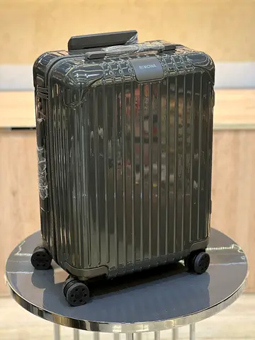 Rimowa Carry on luggage Green