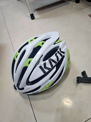 Kask helmet medium