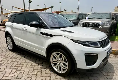 Stunning Land Rover Range Rover Evoque Dynamic HSE 2016 | GCC Specs | Pristine Condition