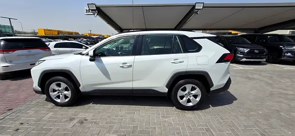 2019 Toyota RAV 4 — фото 8