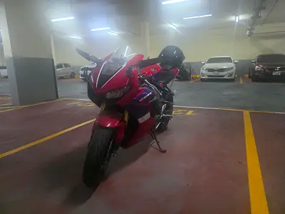 Honda CBR1000RRB