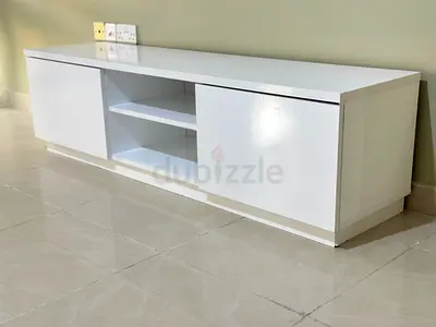 Low White TV Cabinet / Entertainment Unit - Modern, Good Condition 150cm x 40cm