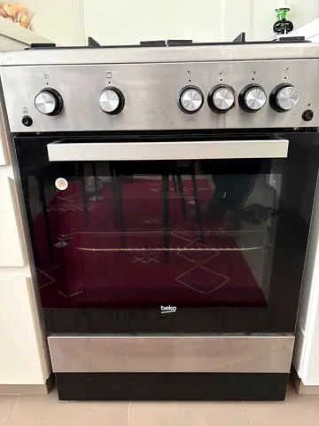 Beko Gas Range Cooker with Oven